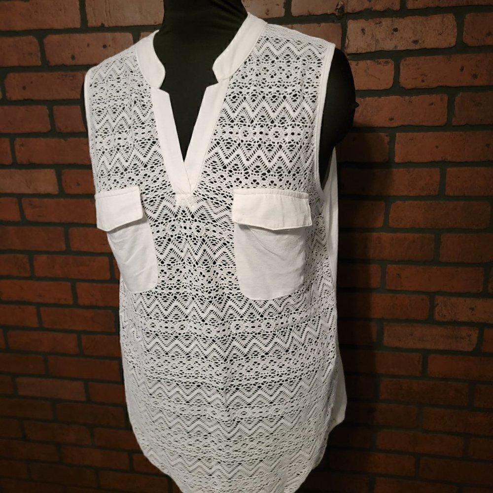 Shannon Ford New York Lace Sleeveless top with Faux Pocket detail Size XL White